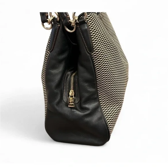 Coach Phoebe Black and Cream Shoulder Bag - Picture 3 of 13